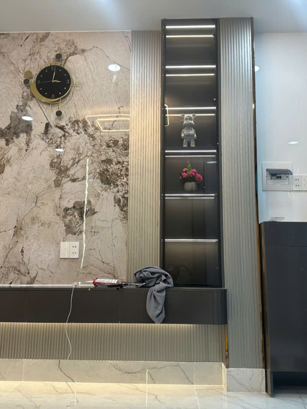 Tấm Ốp Than Tre Vân Đá Phủ Bóng - NP139 4 Các Lưu Ý Khi Thi Công Và Sử Dụng Tấm Ốp Than Tre Vân Đá Phủ Bóng – NP139