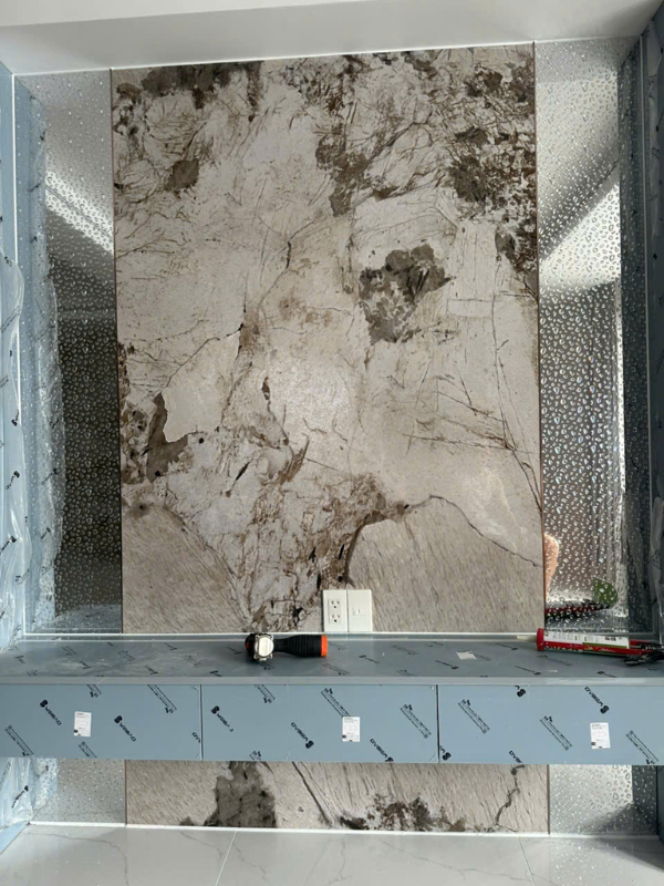 Tấm Ốp Than Tre Vân Đá Phủ Bóng - NP139 3 Đặc Điểm Nổi Bật Của Tấm Ốp Than Tre Vân Đá Phủ Bóng – NP139